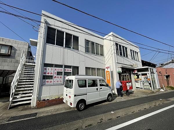八尾相生町郵便局まで831m