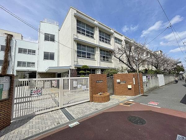 大阪市立長吉南小学校まで234m