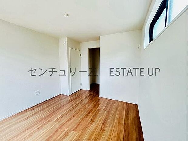 【洋室】家族構成やライフスタイルに合わせて、多目的にお使いいただけます。