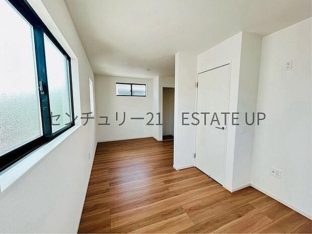 【洋室】家族構成やライフスタイルに合わせて、多目的にお使いいただけます。