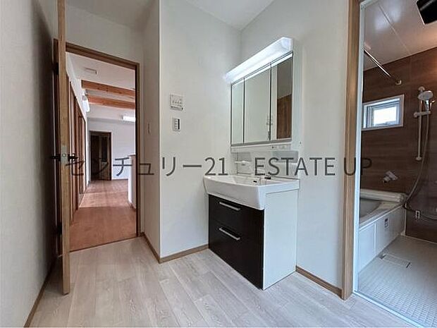 【洗面台・洗面所】清潔感のある洗面化粧台