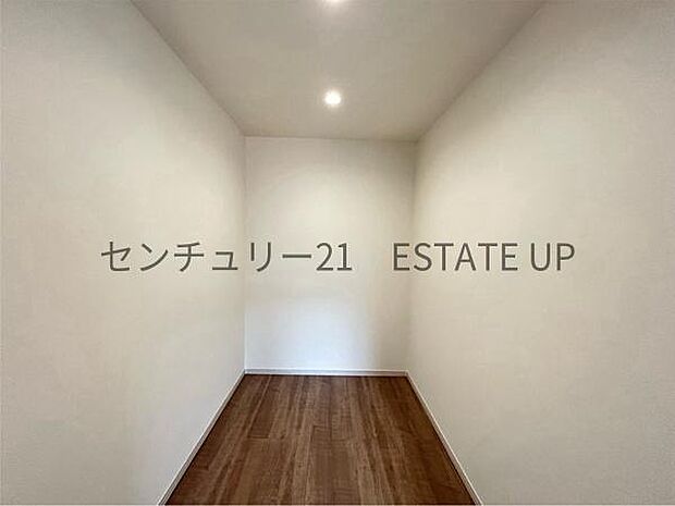 【収納】収納便利なウォークインクロゼットを備えた住まい