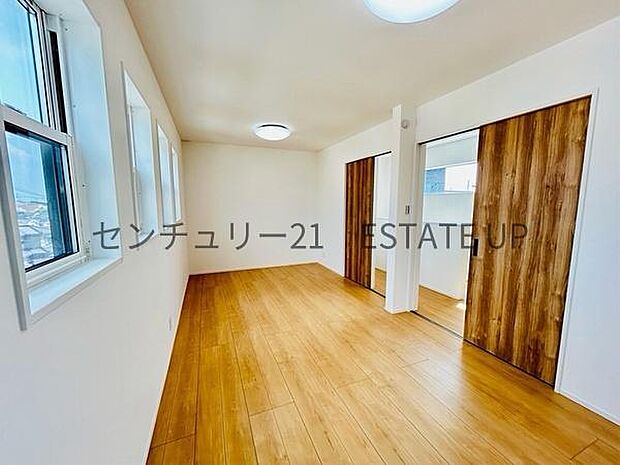 【洋室】家族構成やライフスタイルに合わせて、多目的にお使いいただけます。