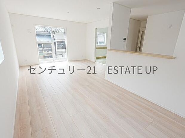 【リビング】お好きなインテリアなどを飾って、ご家族で安らげる癒しの空間をお作りいただけます。