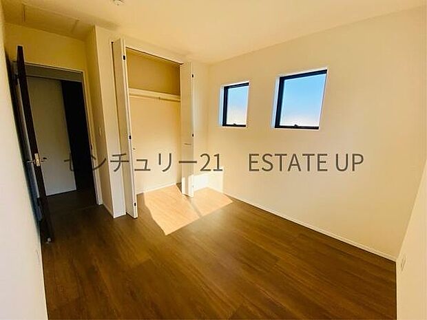 【洋室】ライフスタイルに合わせて、多目的にお使いいただけます。