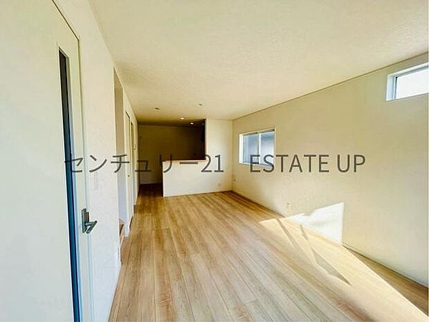 【リビング】お好きなインテリアなどを飾って、ご家族で安らげる癒しの空間をお作りいただけます。