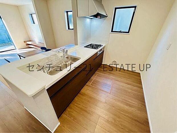 【キッチン】解放感に優れているキッチン