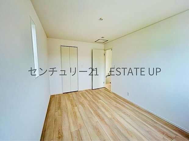 【洋室】家族構成やライフスタイルに合わせて、多目的にお使いいただけます。