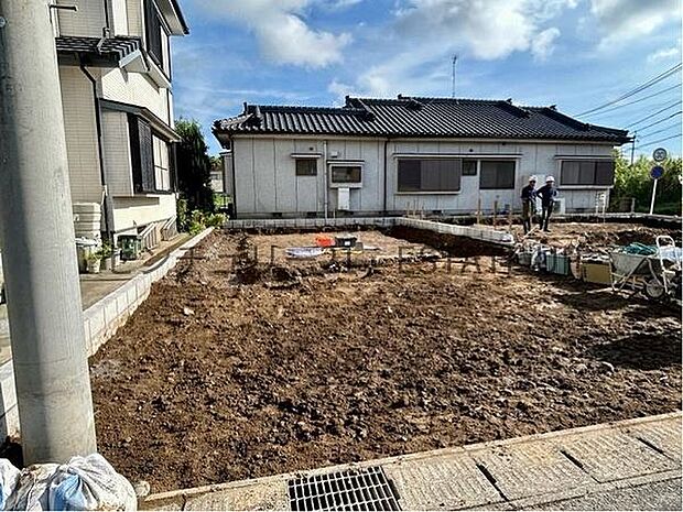 【完成前外観】