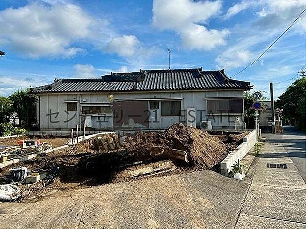 【完成前外観】