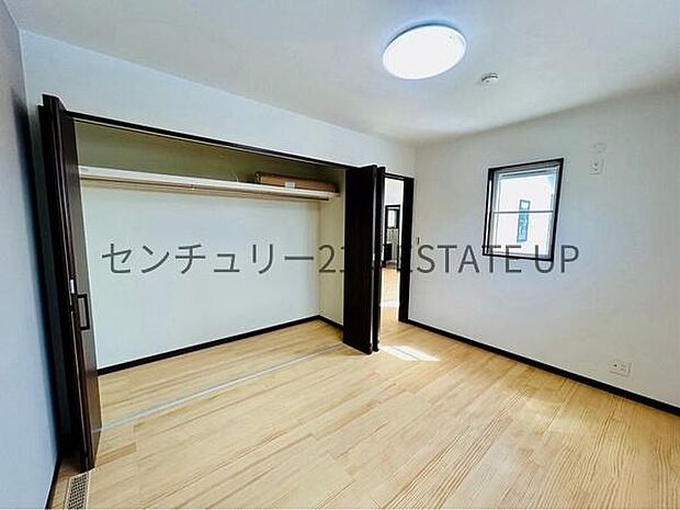 【洋室】ライフスタイルに合わせて、多目的にお使いいただけます。