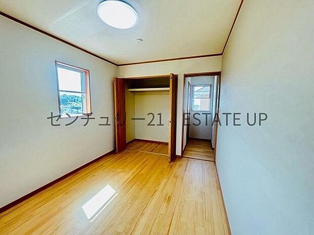 【ロフト】空間を有効活用できます。収納スペースにも最適です！