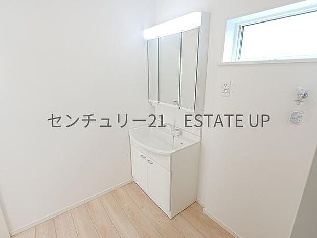 【洗面台・洗面所】スペースの広い洗面所が特徴