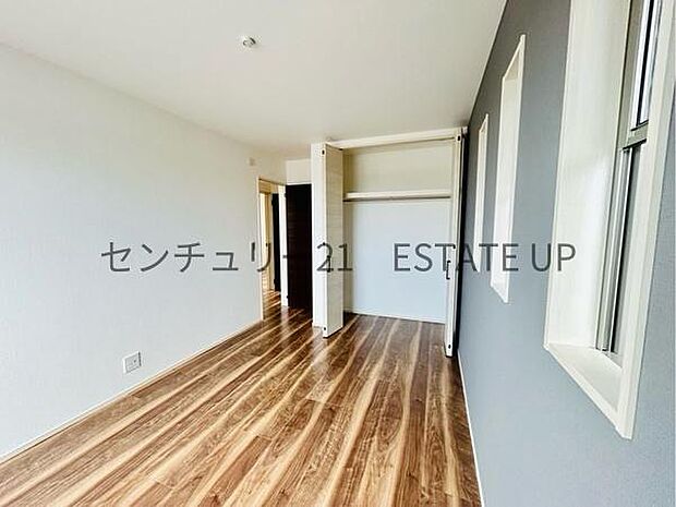 【洋室】家族構成やライフスタイルに合わせて、多目的にお使いいただけます。