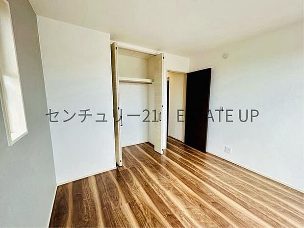 【洋室】ライフスタイルに合わせて、多目的にお使いいただけます。