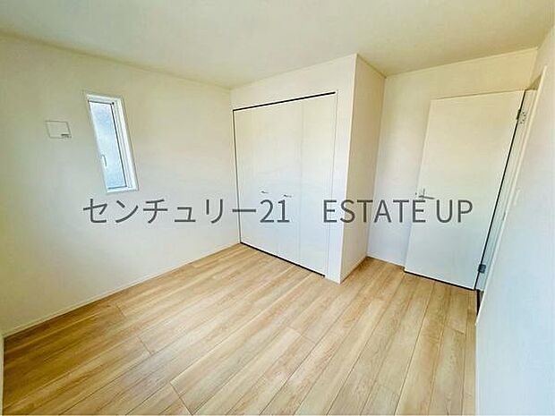 【洋室】ライフスタイルに合わせて、多目的にお使いいただけます。