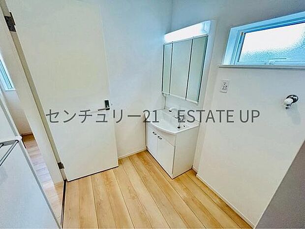 【洗面台・洗面所】清潔感のある洗面化粧台