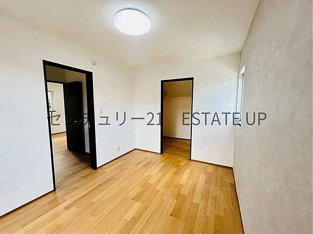 【洋室】家族構成やライフスタイルに合わせて、多目的にお使いいただけます。