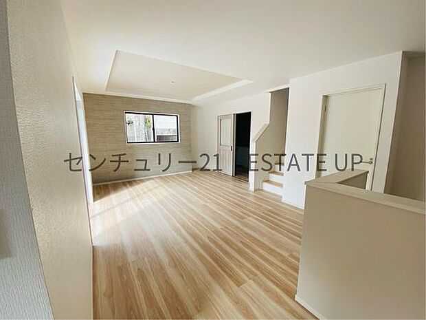 【リビング】お好きなインテリアなどを飾って、ご家族で安らげる癒しの空間をお作りいただけます。