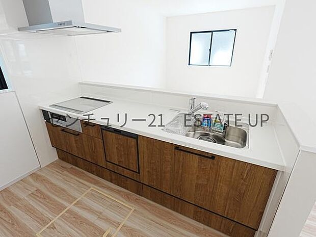 【キッチン】解放感に優れているキッチン