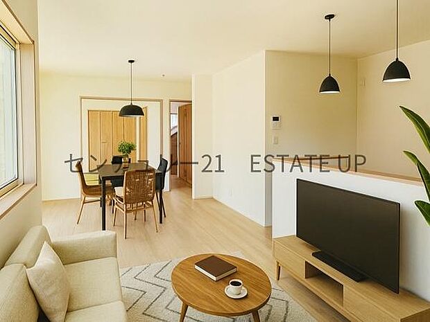 【リビング】広々としたリビング空間にも和室もあり、家族団らんや来客時にもゆったり過ごせる心地よい空間。※ホームステージングしているイメージ図です。