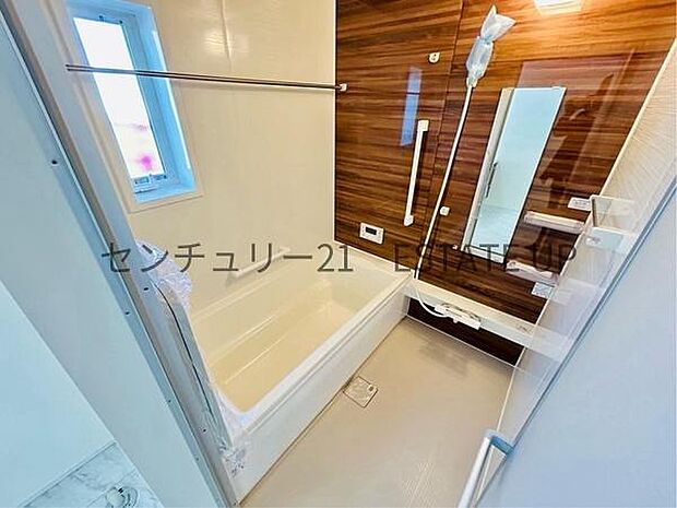 【バス】1日の疲れを癒してくれるバスルーム。