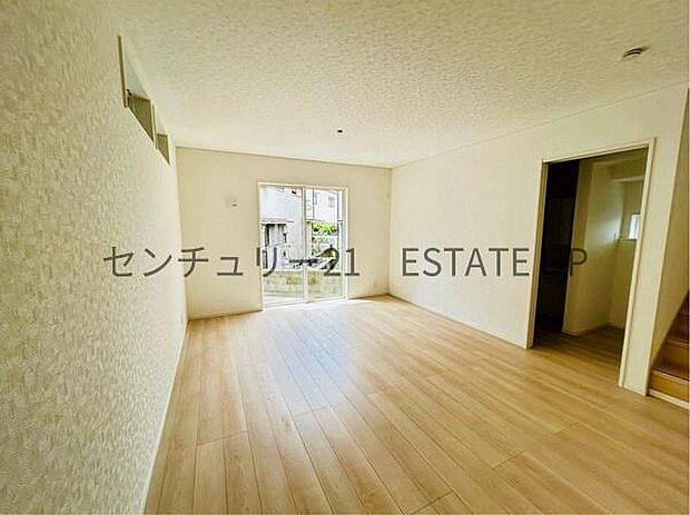 【リビング】広々としたリビング。