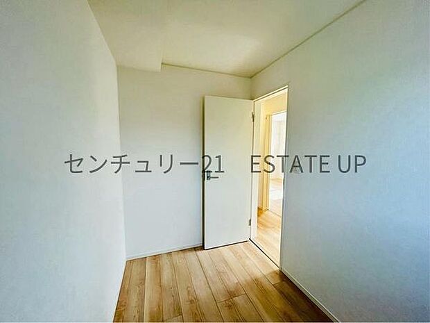 【洋室】収納スペースとしても活用できます。