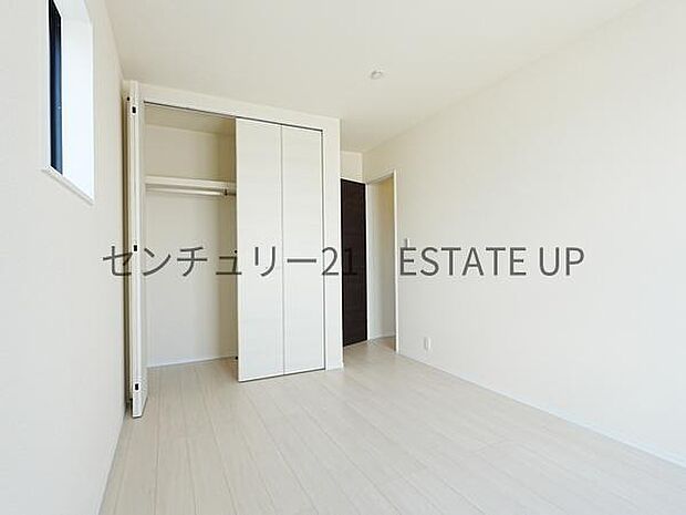 【洋室】ライフスタイルに合わせて、多目的にお使いいただけます。