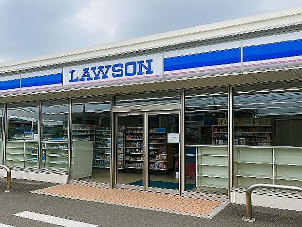 ローソン鹿児島西陵一丁目店まで537m、ちょっとした買い物にも便利♪最寄りに『ローソン』があります。