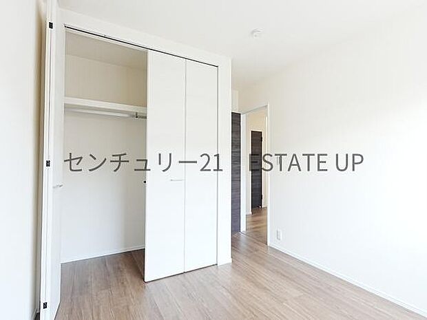 【洋室】ライフスタイルに合わせて、多目的にお使いいただけます。