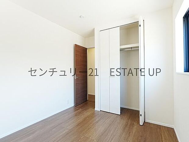 【洋室】家族構成やライフスタイルに合わせて、多目的にお使いいただけます。