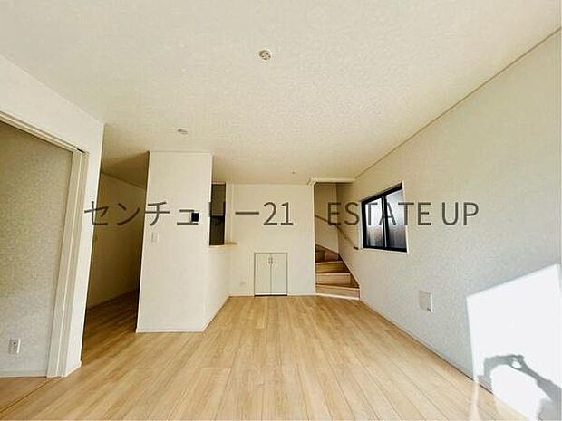 【リビング】お好きなインテリアなどを飾って、ご家族で安らげる癒しの空間をお作りいただけます。