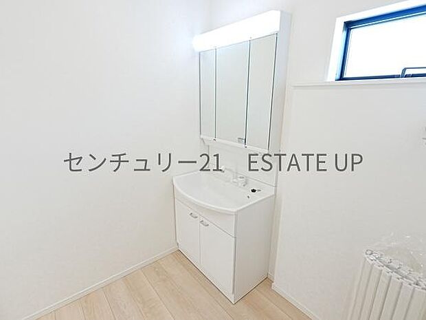 【洗面台・洗面所】スペースの広い洗面所が特徴