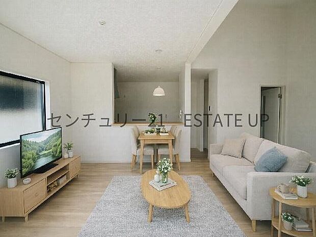 【リビング】リビング空間にキッチン。みんなで食事を楽しめる空間。※ホームステージングしているイメージ図です。