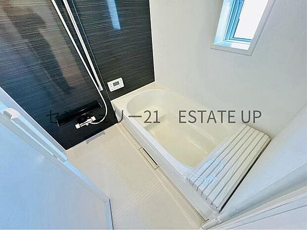 【バス】1日の疲れを癒してくれるバスルーム。