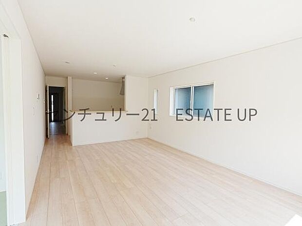 【リビング】お好きなインテリアなどを飾って、ご家族で安らげる癒しの空間をお作りいただけます。