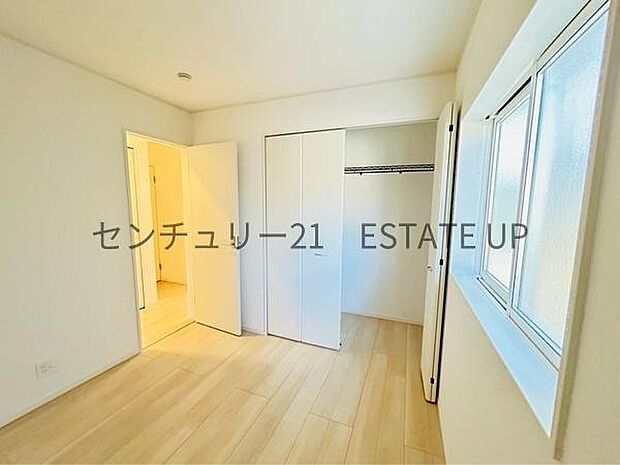 【洋室】家族構成やライフスタイルに合わせて、多目的にお使いいただけます。