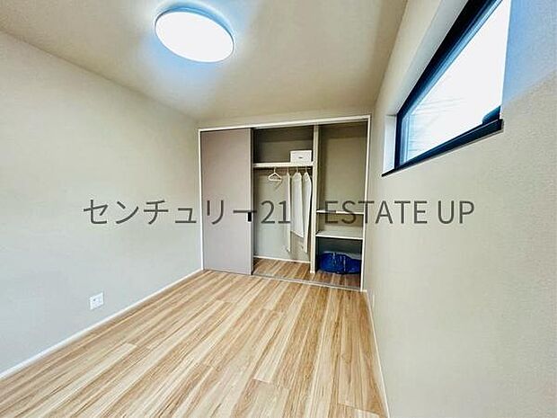 【洋室】家族構成やライフスタイルに合わせて、多目的にお使いいただけます。