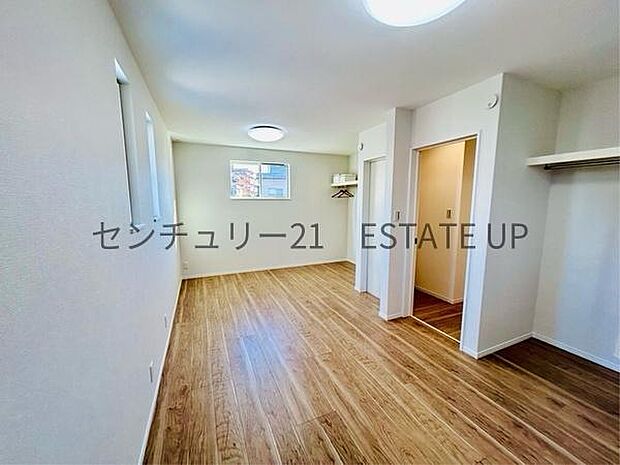 【洋室】家族構成やライフスタイルに合わせて、多目的にお使いいただけます。