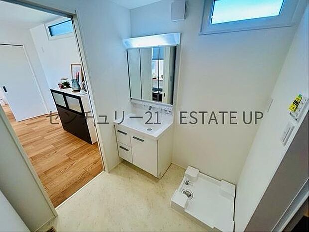 【洗面台・洗面所】スペースの広い洗面所が特徴