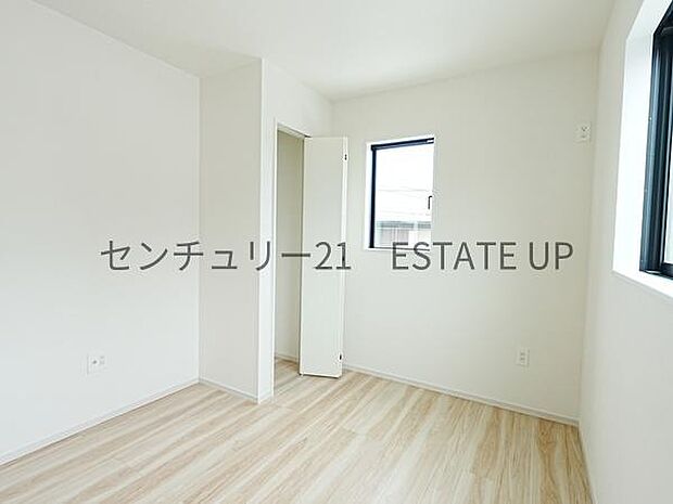 【洋室】ライフスタイルに合わせて、多目的にお使いいただけます。