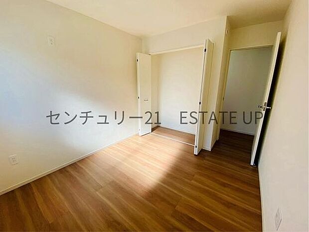 【洋室】家族構成やライフスタイルに合わせて、多目的にお使いいただけます。