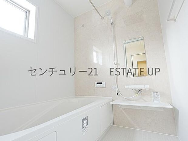【バス】1日の疲れを癒してくれるバスルーム。