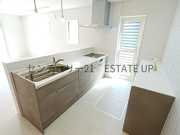 【キッチン】解放感に優れているキッチン