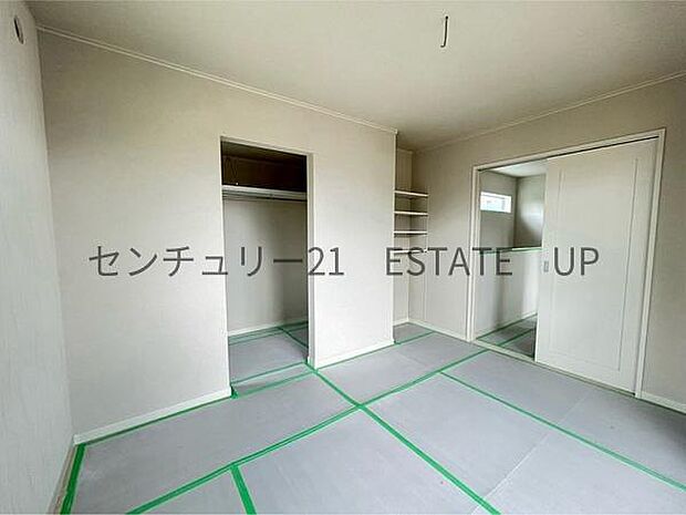 【洋室】収納スペースとしても活用できます。