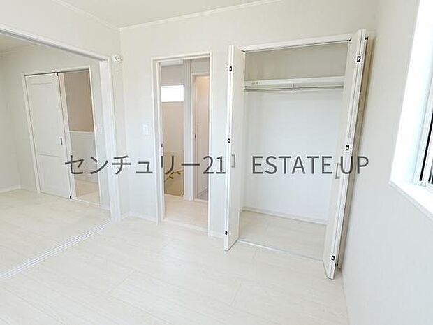 【洋室】家族構成やライフスタイルに合わせて、多目的にお使いいただけます。
