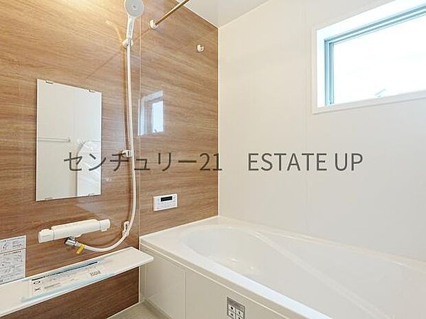 【バス】1日の疲れを癒してくれるバスルーム。