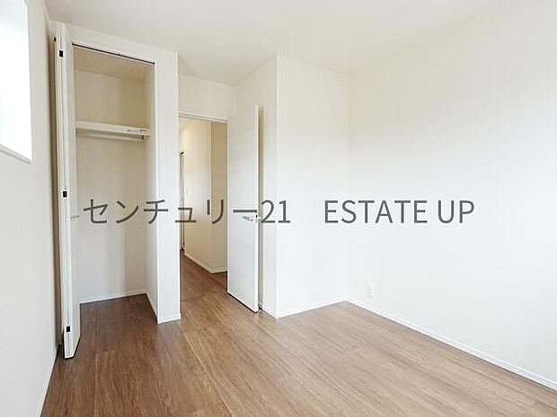 【洋室】家族構成やライフスタイルに合わせて、多目的にお使いいただけます。