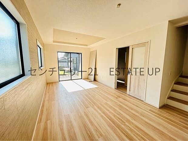 【リビング】リビングに階段があるので家族のコミュニケーションを大切にできます。